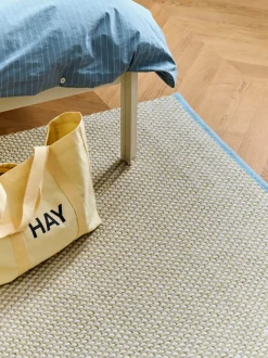3 Colour Rug-W140 x L200-Soft turquoise