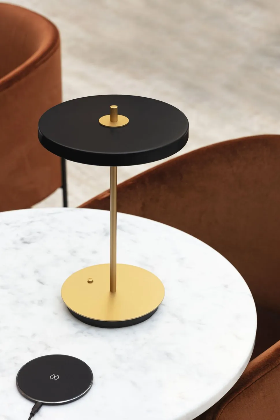 Ateria Move Portable Table Lamp