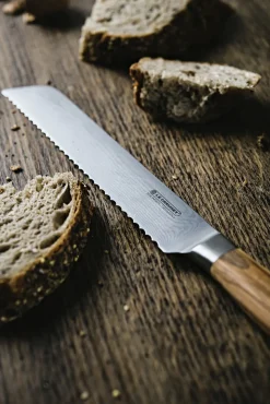 Brødkniv m/ oliventræsskaft 20cm