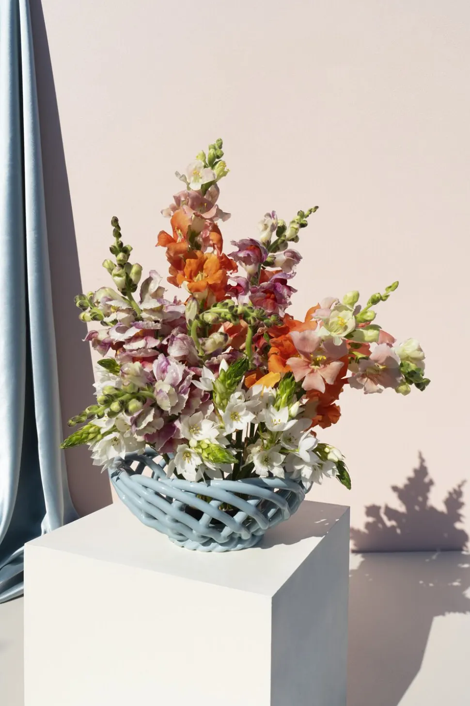 CERAMIC BASKET SICILIA SMALL LIGHT BLUE