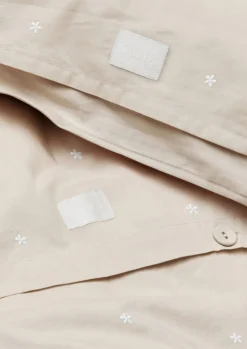 Daisy Sengetøj 200x220 cm sand/hvid DK