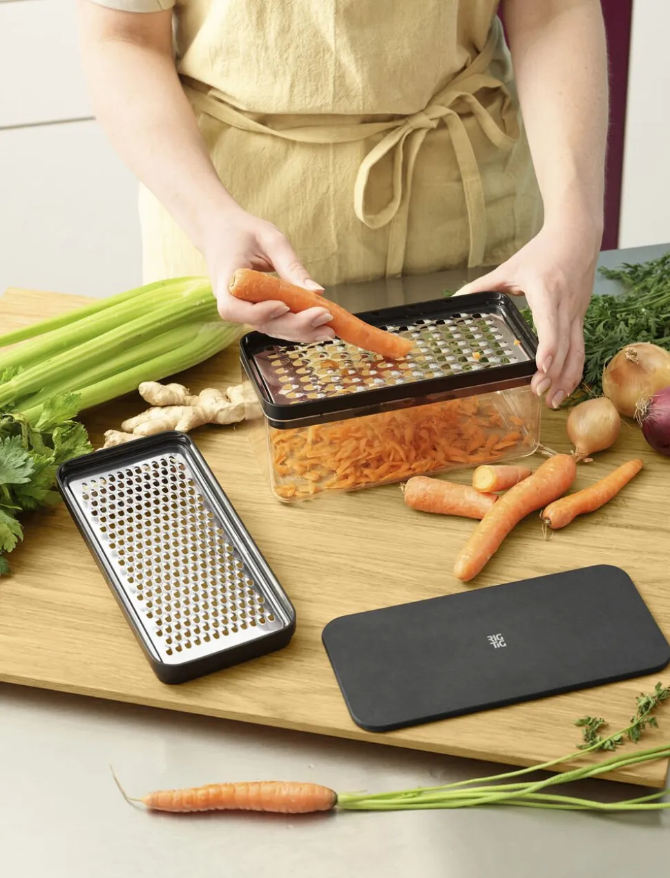 GRATE-IT rivejern med beholder black