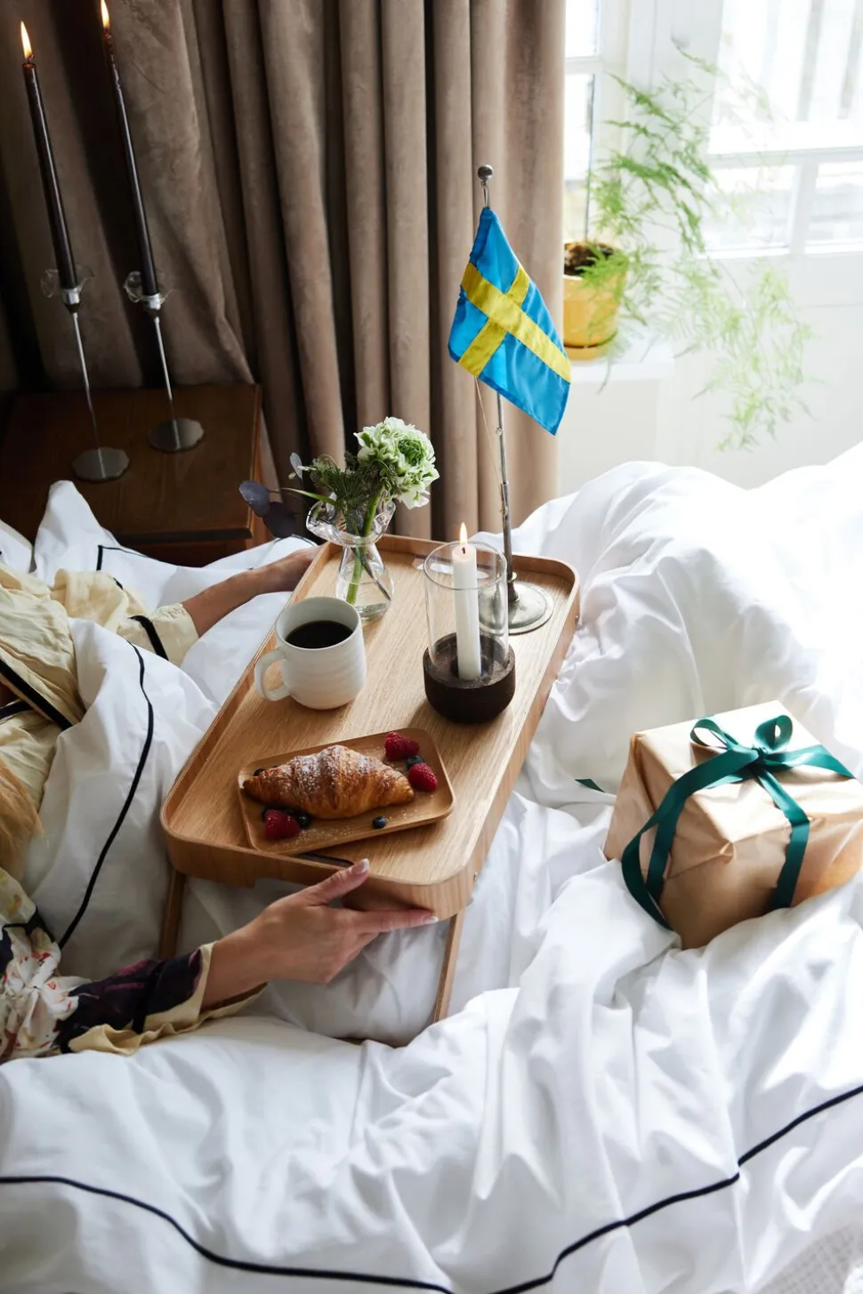 Hanna bed tray