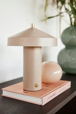 Hatto Portable Table Lamp