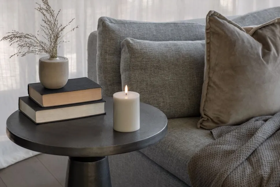 LED pillar candle, Oyster Grey, Smooth, 7,8x10 cm