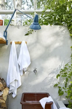 Lina Towel