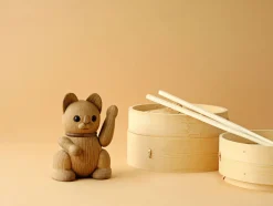 Lucky cat - oak