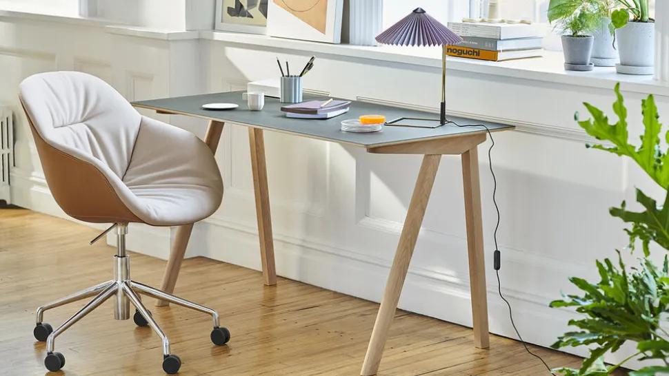 Martin 300 Table Lamp