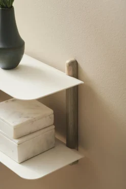 Nivo hylde F lys eg/ hvid