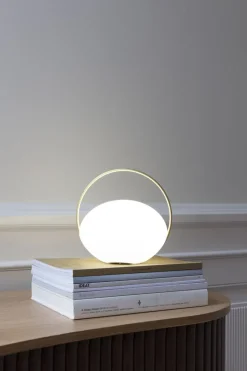 Orbit portable lamp