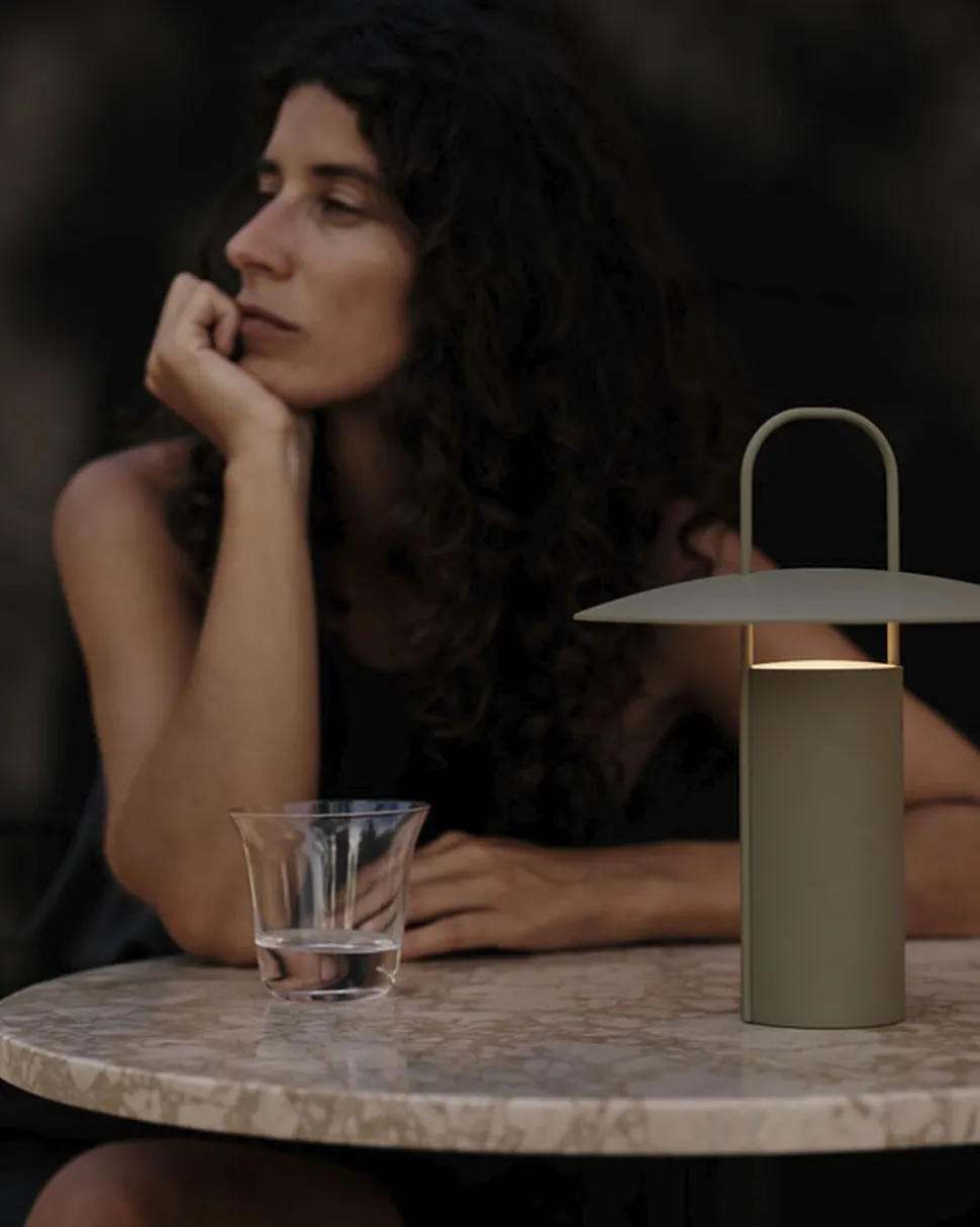 Ray Table Lamp Portable