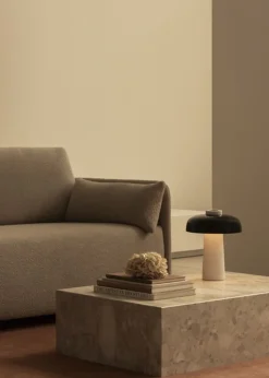 Reverse Table Lamp, Carrara, Black ( CE-ETL-UK)