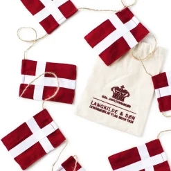 Stor flagranke med Dannebrogsflag