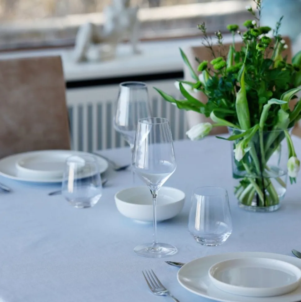 Table cloth