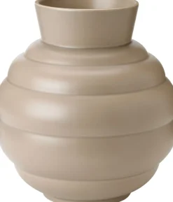Tortus Archie vase No3 H 26. 5 cm dark sand