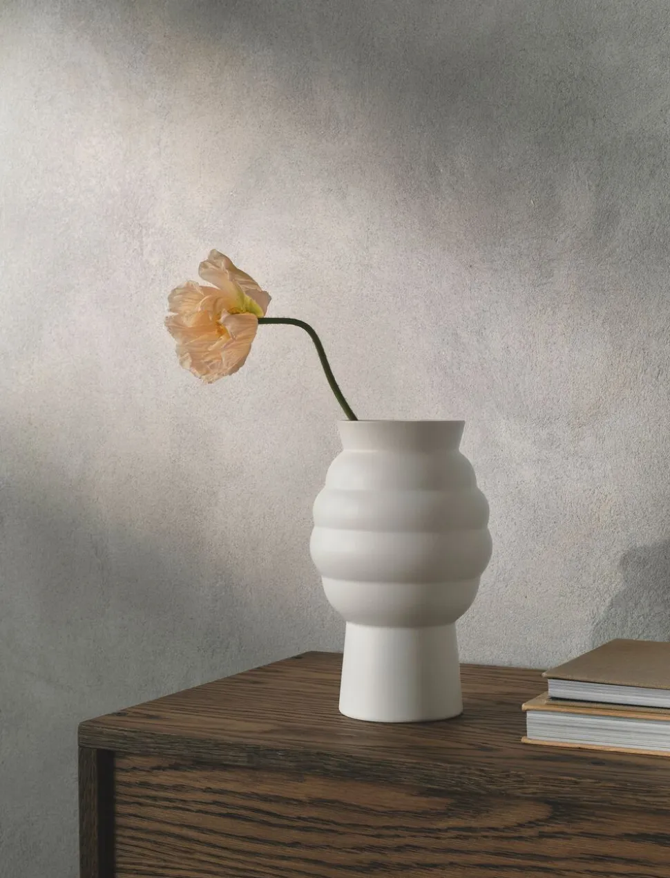 Tortus Archie vase No2 white