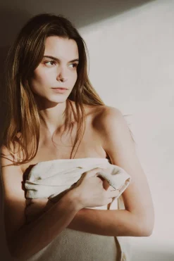 UNA TOWEL